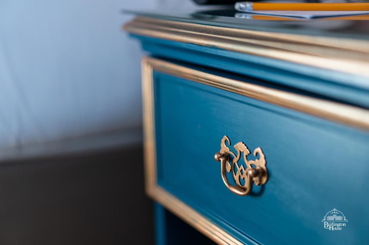 Burlington House Boutique Panzió Oxford Kültér fotó A drawer