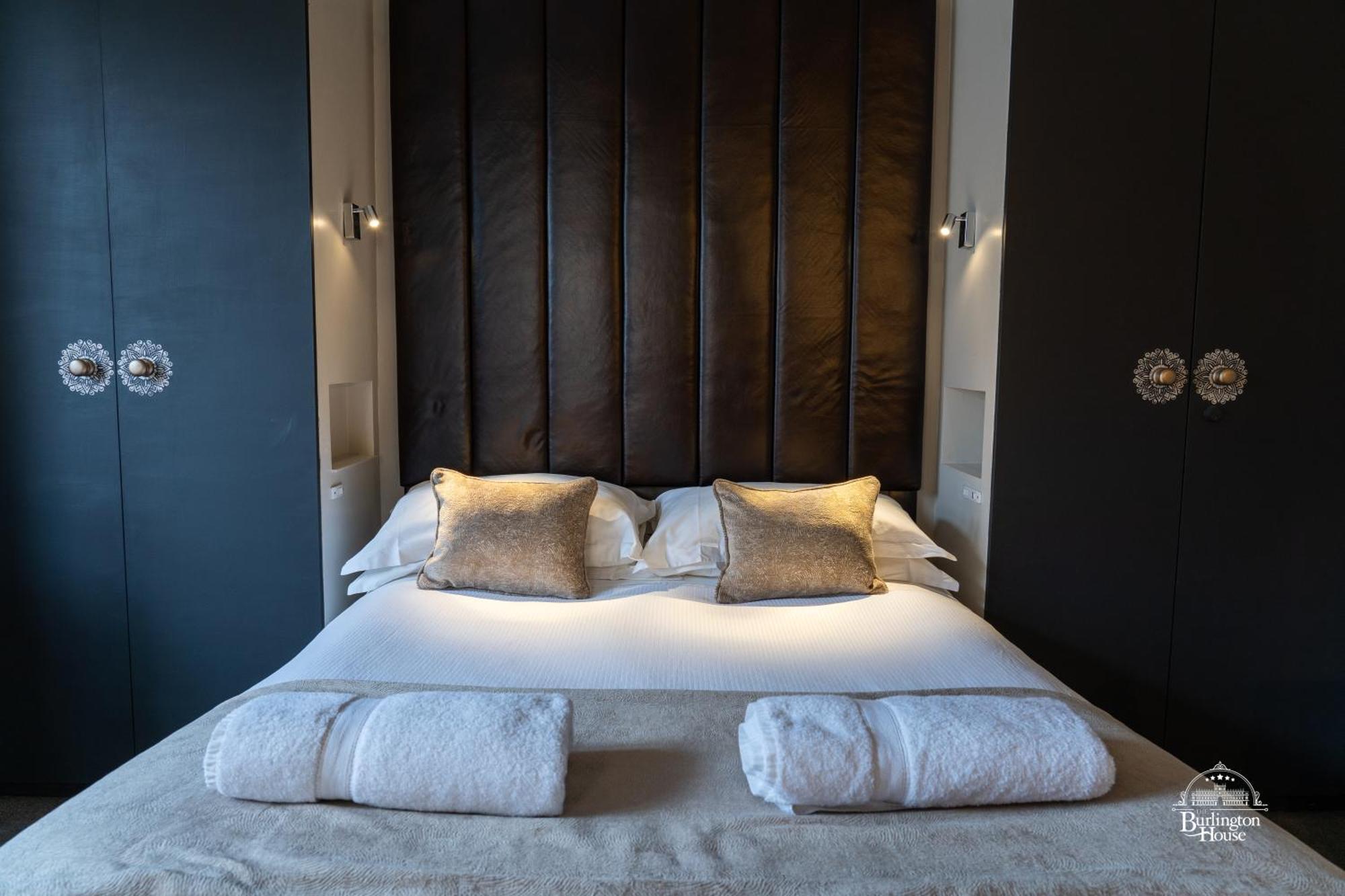 Burlington House Boutique Panzió Oxford Szoba fotó A bedroom at the hotel