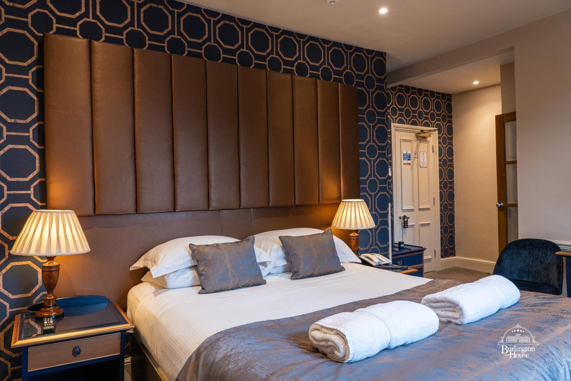 Burlington House Boutique Panzió Oxford Szoba fotó A bedroom at the hotel